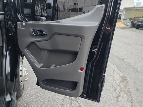 Used 2020 Ford Transit 350 XL image 35