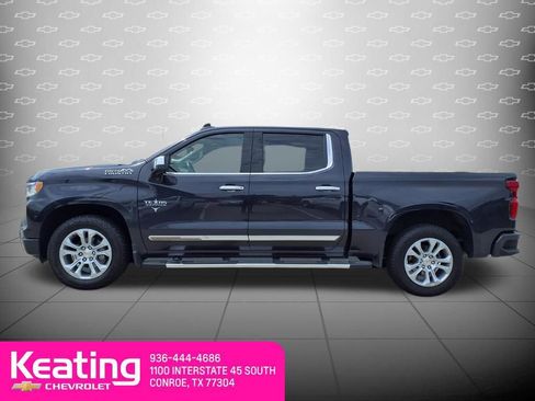 Used 2022 Chevrolet Silverado 1500 High Country w/ High Country Premium Package RWD image 6