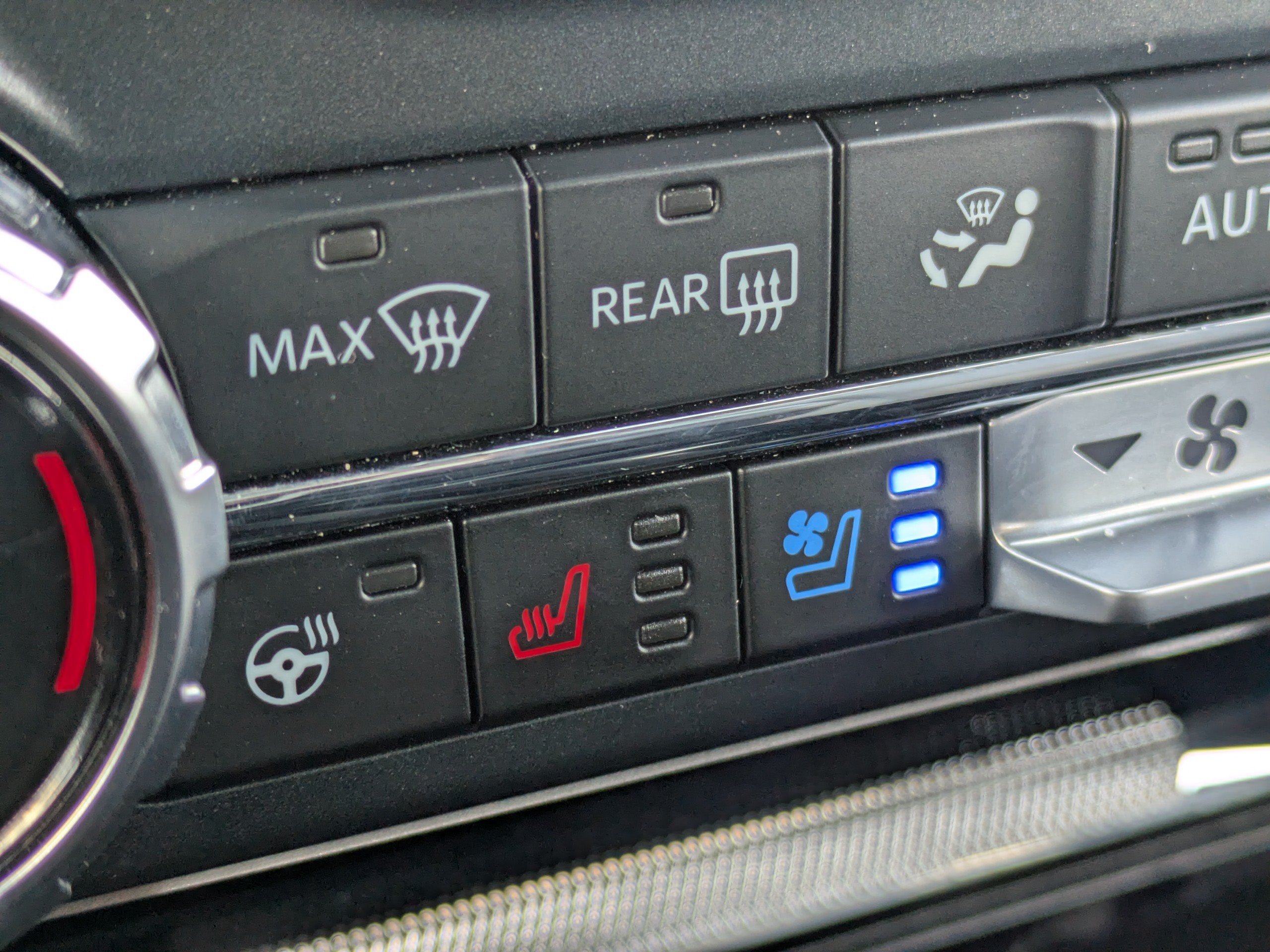 Used 2025 Ford F150 Lariat w/ Equipment Group 501A Mid AWD/4WD image 23
