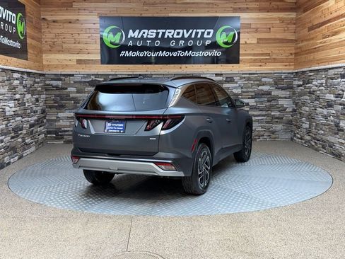 Used 2025 Hyundai Tucson Limited AWD/4WD image 13