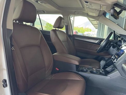 Used 2019 Subaru Outback 3.6R Touring w/ Popular Package #3A AWD/4WD image 18