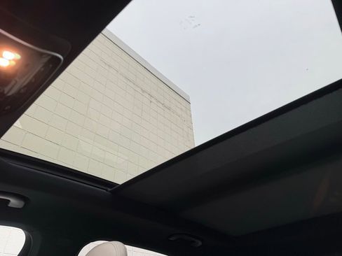 Used 2026 Mercedes-Benz GLC 300 4MATIC image 33