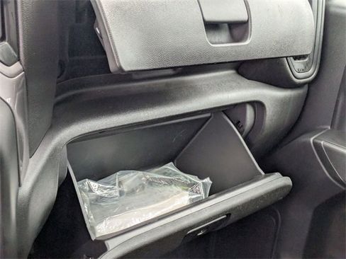 Used 2020 Chevrolet Silverado 1500 Custom w/ Custom Value Package image 18