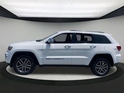 Used 2022 Jeep Grand Cherokee Limited image 13