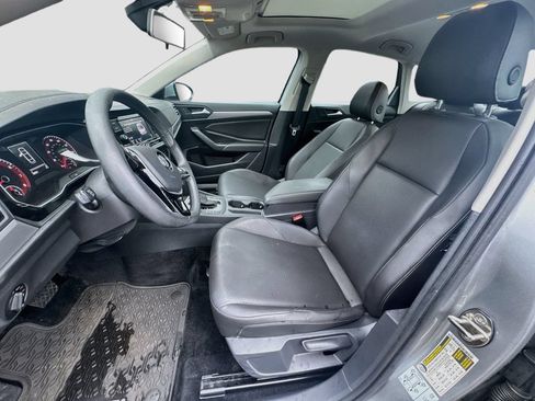 Used 2020 Volkswagen Jetta SE FWD image 22
