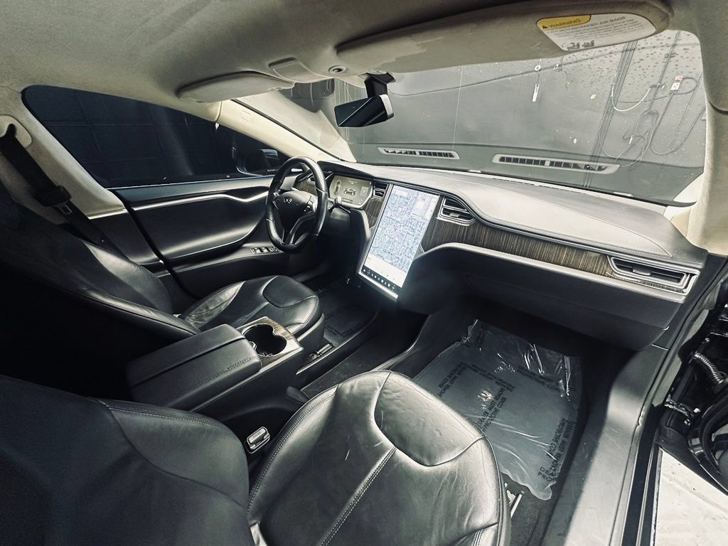 Used 2013 Tesla Model S Performance RWD image 23