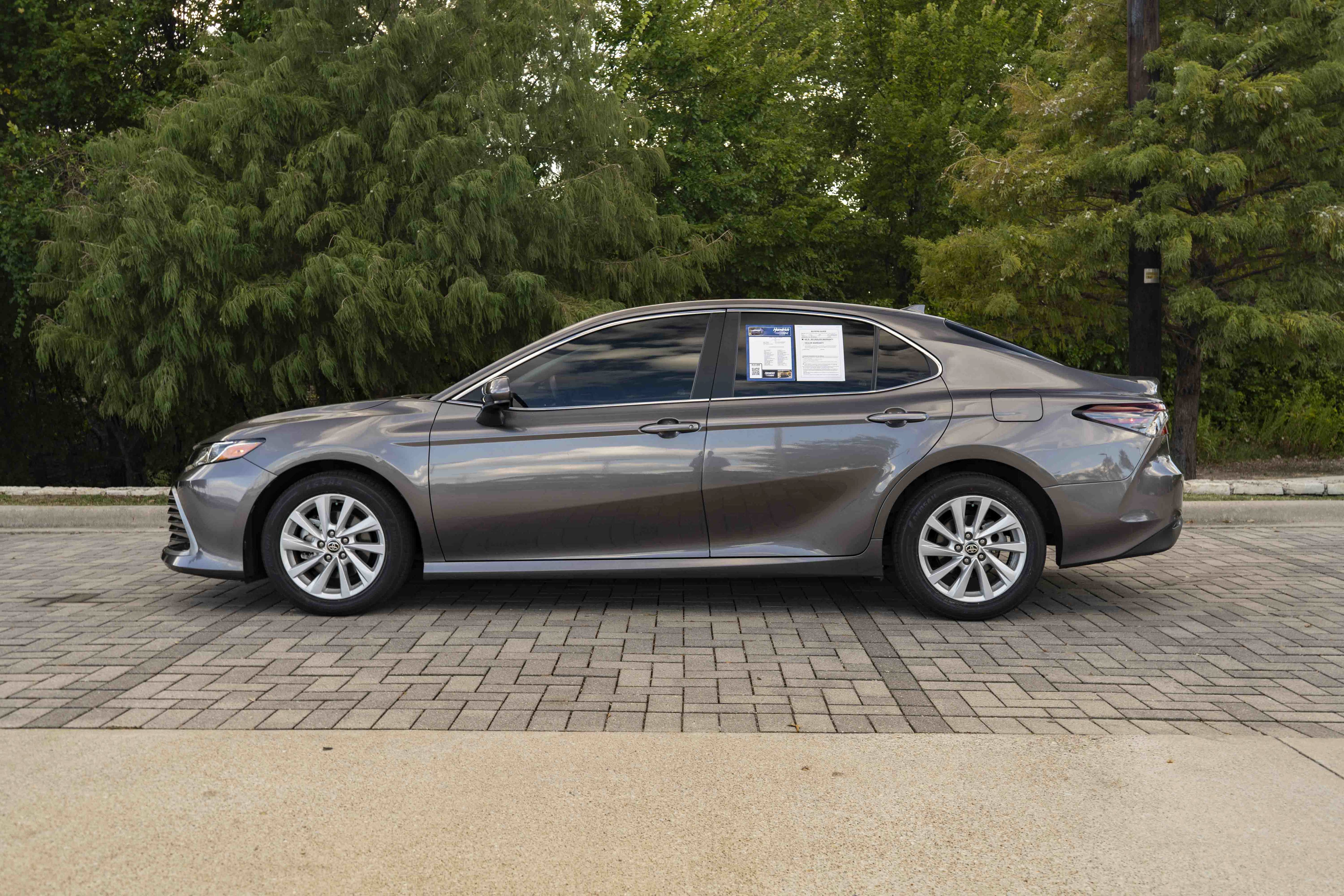 Used 2024 Toyota Camry LE FWD image 5