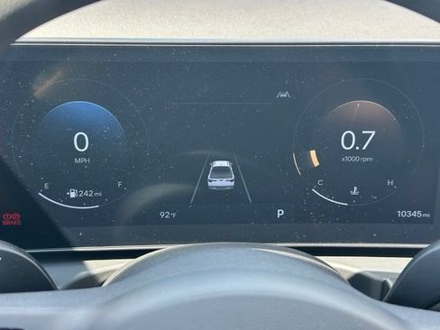 Used 2025 Hyundai Santa Cruz SEL AWD/4WD image 15