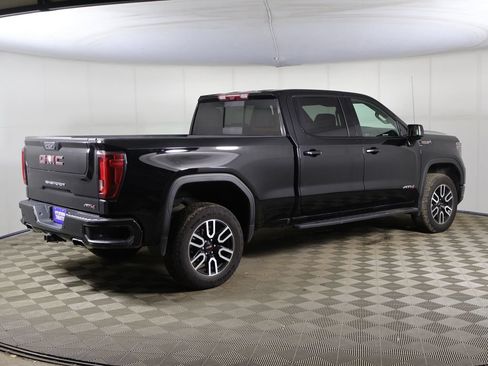 Used 2024 GMC Sierra 1500 AT4 w/ Technology Package AWD/4WD image 14