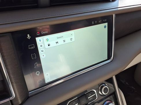 Used 2023 GMC Yukon XL Denali AWD/4WD image 28