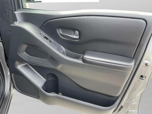 New 2026 Nissan Frontier S image 19