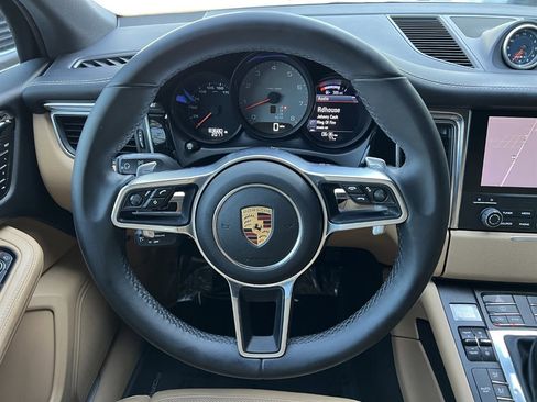 Used 2017 Porsche Macan S image 23