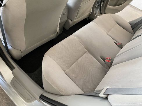 Used 2011 Toyota Corolla LE FWD image 28