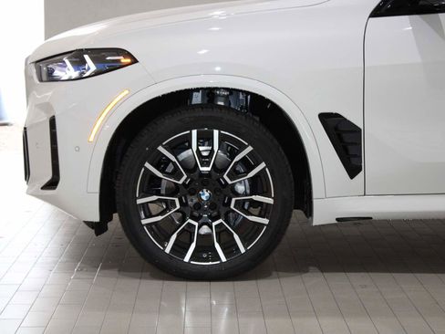 Used 2026 BMW X5 xDrive40i AWD/4WD image 4