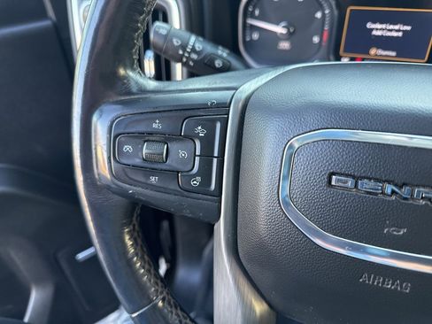 Used 2022 GMC Sierra 2500 Denali image 31