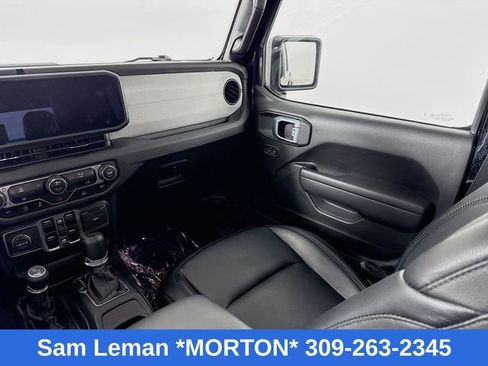 Used 2024 Jeep Gladiator Sport image 21