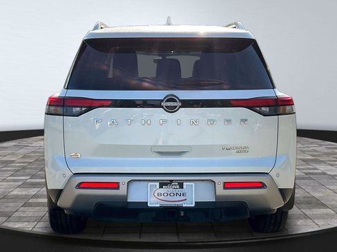 Certified 2024 Nissan Pathfinder Platinum AWD/4WD image 4