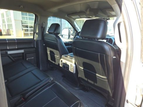 Used 2021 Ford F250 Lariat w/ Chrome Package image 14
