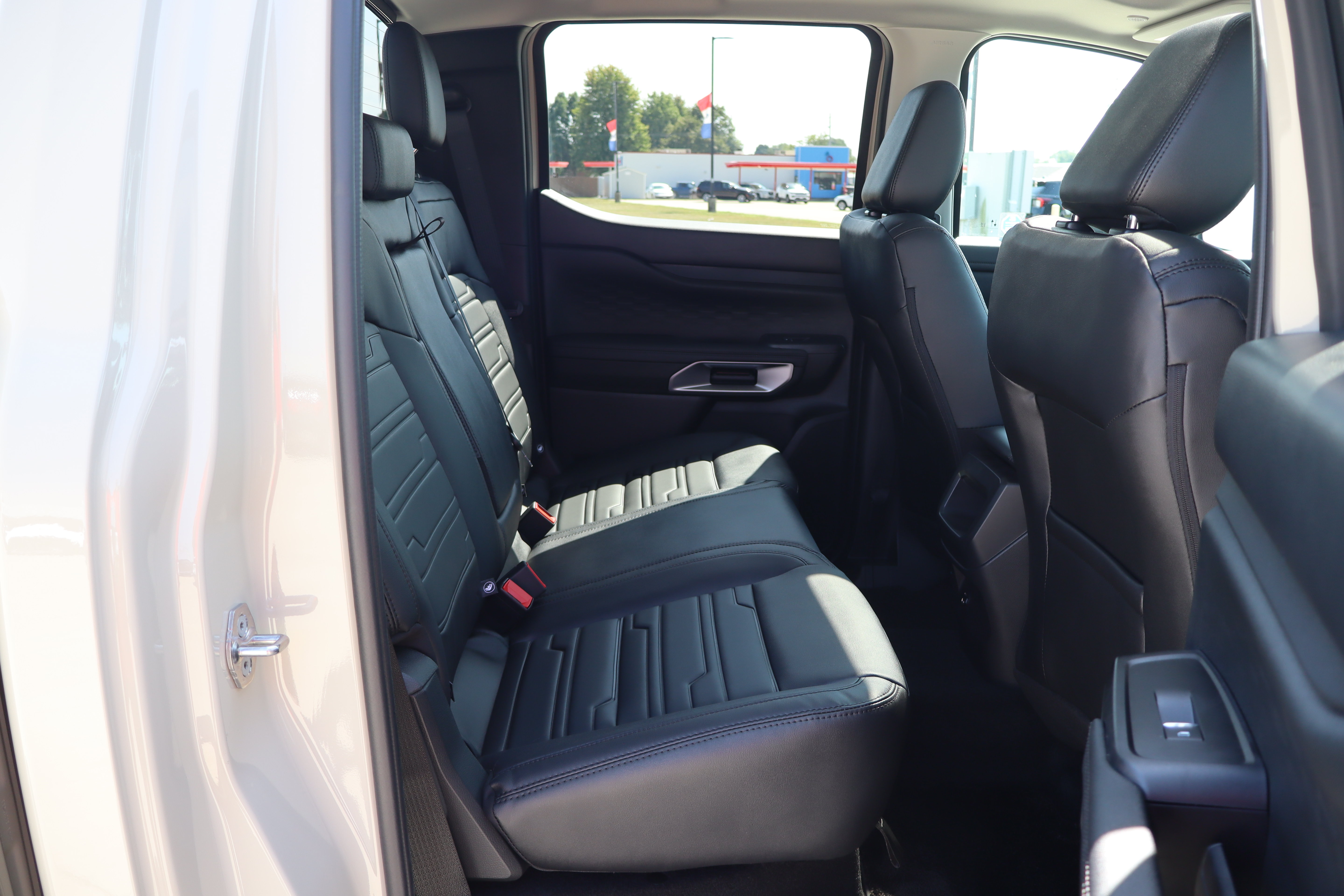 New 2026 Ford Ranger Lariat w/ FX4 Off-Road Package AWD/4WD image 11