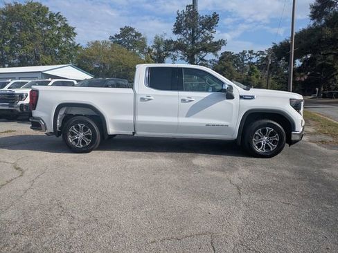 New 2026 GMC Sierra 1500 SLE image 4
