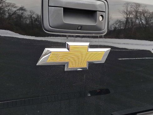 Used 2018 Chevrolet Silverado 1500 LT image 27