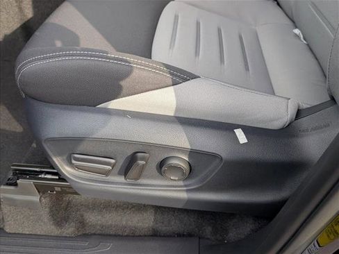 New 2025 Toyota Tacoma TRD Off-Road image 15