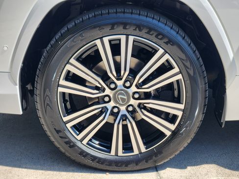 New 2026 Lexus LX 700h Luxury w/ Appearance Package AWD/4WD image 6