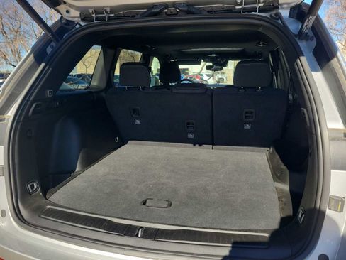 Used 2024 Jeep Grand Cherokee Laredo X w/ Luxury Tech Group I image 19