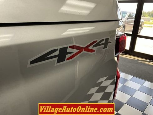 Used 2021 Chevrolet Silverado 2500 LT w/ Convenience Package AWD/4WD image 27