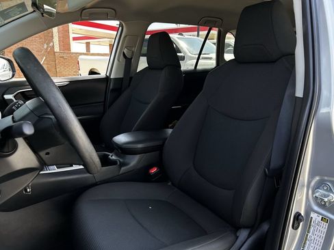 Used 2024 Toyota RAV4 LE FWD image 26