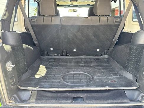 Certified 2017 Jeep Wrangler Unlimited Rubicon w/ Connectivity Group AWD/4WD image 5