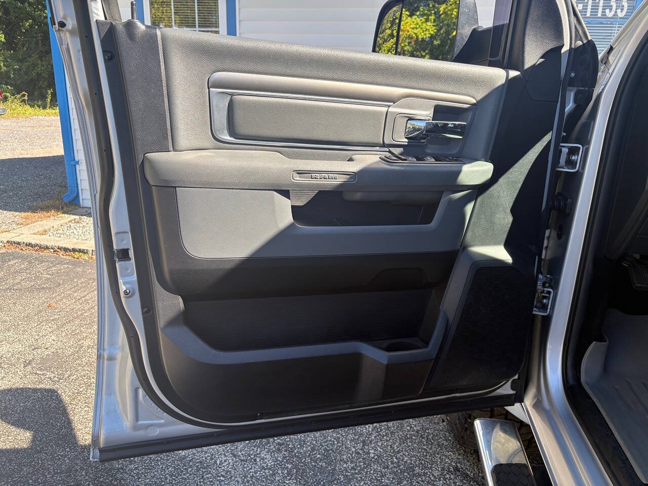 Used 2015 RAM 1500 Big Horn AWD/4WD image 12