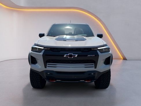 New 2026 Chevrolet Colorado ZR2 w/ Technology Package AWD/4WD image 8