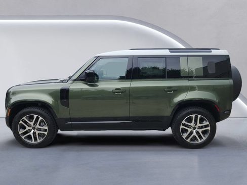 New 2026 Land Rover Defender 110 X-Dynamic SE AWD/4WD image 3