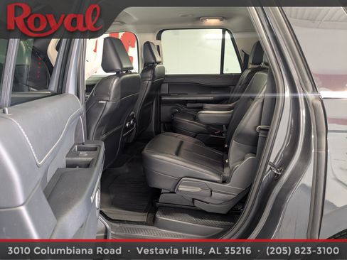 Used 2022 Ford Expedition Max XLT AWD/4WD image 16