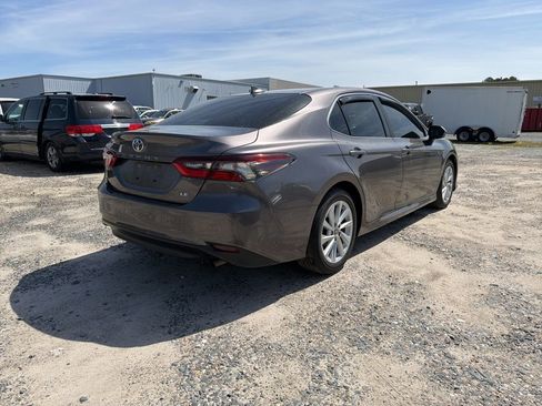Used 2023 Toyota Camry LE image 5