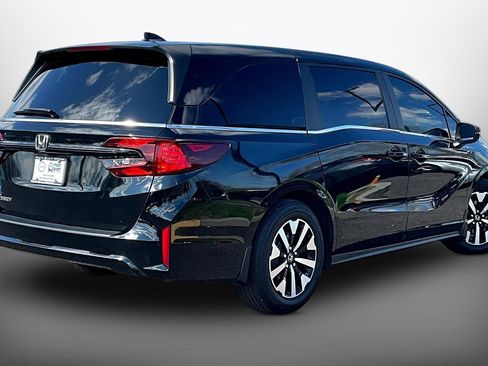 Used 2025 Honda Odyssey EX-L image 12