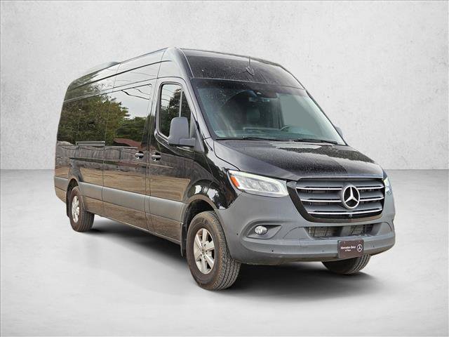 Used 2024 Mercedes-Benz Sprinter 2500 image 3