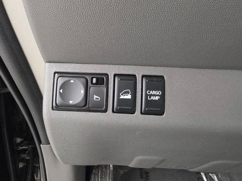 Used 2019 Nissan Frontier SL AWD/4WD image 21