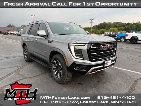 Used 2025 GMC Yukon AT4 AWD/4WD image 2