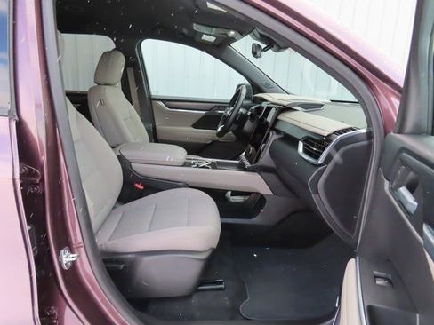 Used 2026 GMC Acadia Elevation image 24