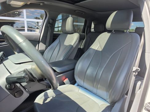 Used 2019 Lincoln Nautilus Reserve w/ Cargo Utility Package AWD/4WD image 10
