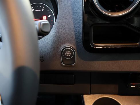 New 2025 Mercedes-Benz Sprinter 2500 image 26