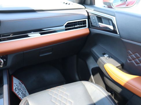 Used 2023 Mitsubishi Outlander SEL AWD/4WD image 10