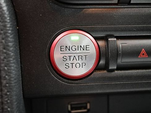 Used 2019 Ford Mustang GT RWD image 7