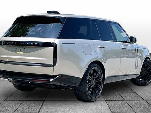 Used 2026 Land Rover Range Rover SE AWD/4WD image 6