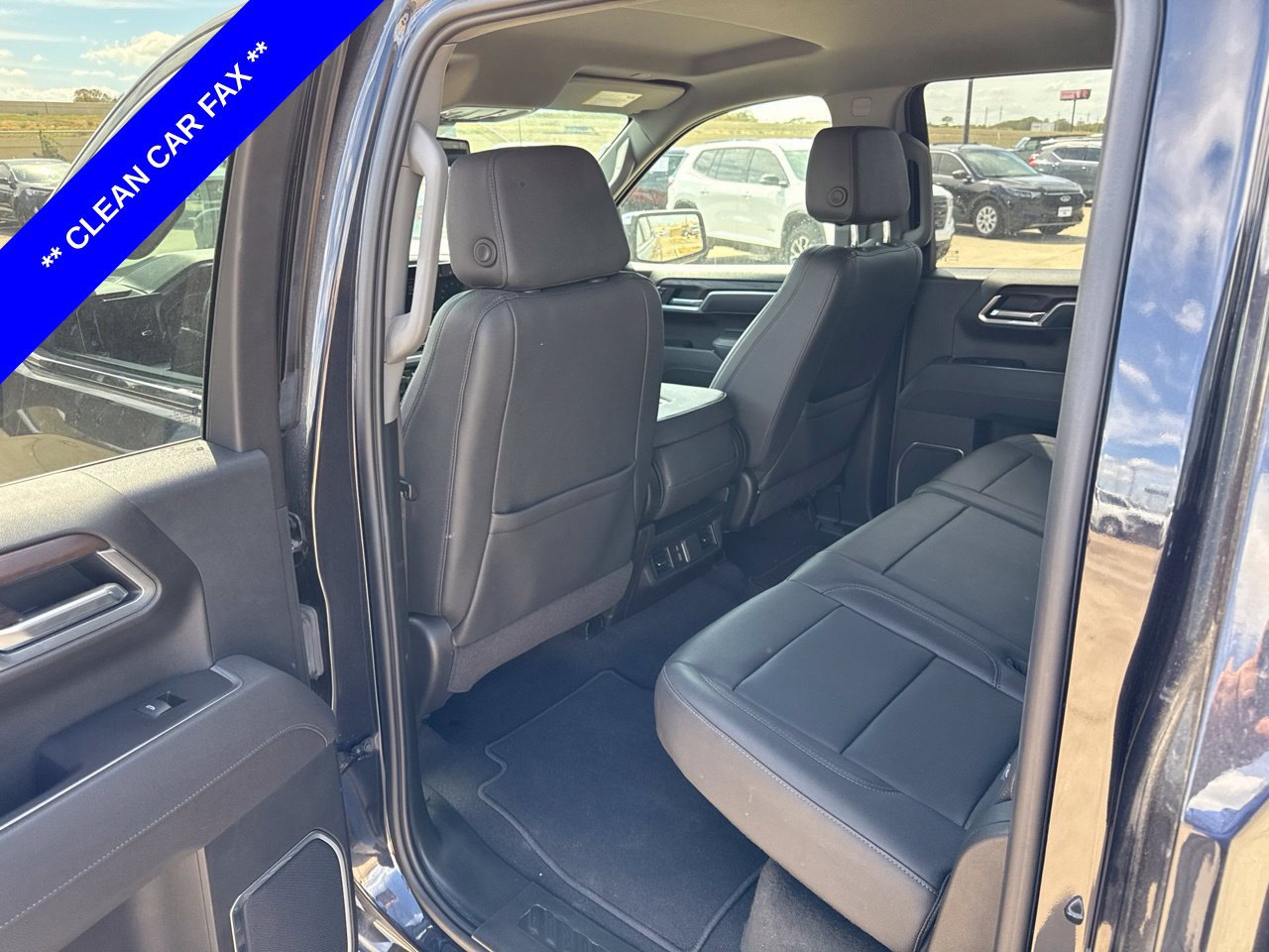 Used 2026 GMC Sierra 1500 SLT RWD image 7