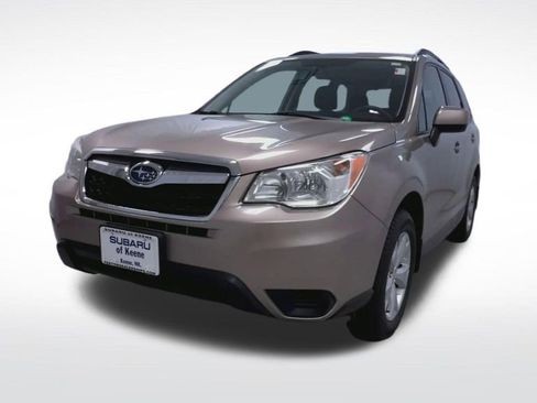 Used 2016 Subaru Forester 2.5i Premium w/ All-Weather Package AWD/4WD image 3