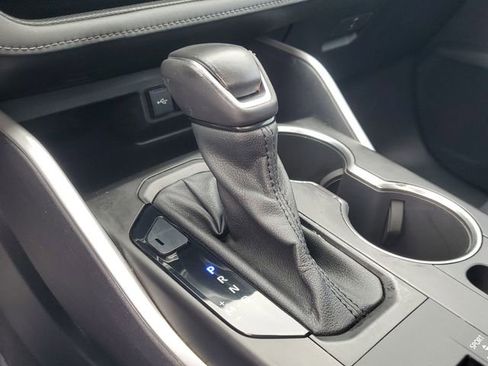 Used 2021 Toyota Highlander XLE image 33