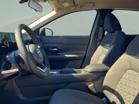 New 2026 Nissan Kicks SV image 18